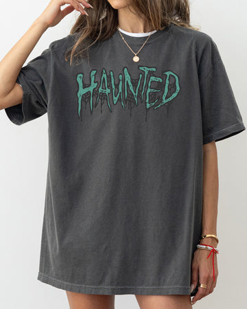 Haunted. Skeleton, Ghost, Western, Witch, Skull, Aesthetic, Meme, Halloween, Costume, Tshirt Comfort Colors T-Shirt