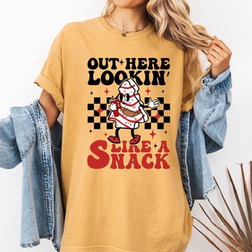 Out Here Lookin Like A Snack, Christmas Cake, Snow, Xmas, Santa Tshirt Comfort Colors T-Shirt