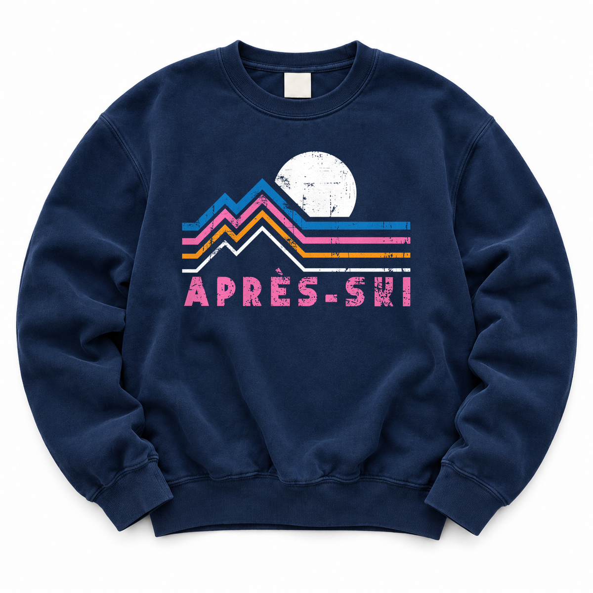 Après-Ski Mountains graphic on Comfort Colors 1566 in True Navy