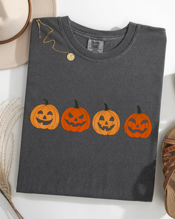 Cute Mini Pumpkins, Halloween, Retro, Fall, Autumn, Jack-o-lanterns Shirt Comfort Colors T-Shirt