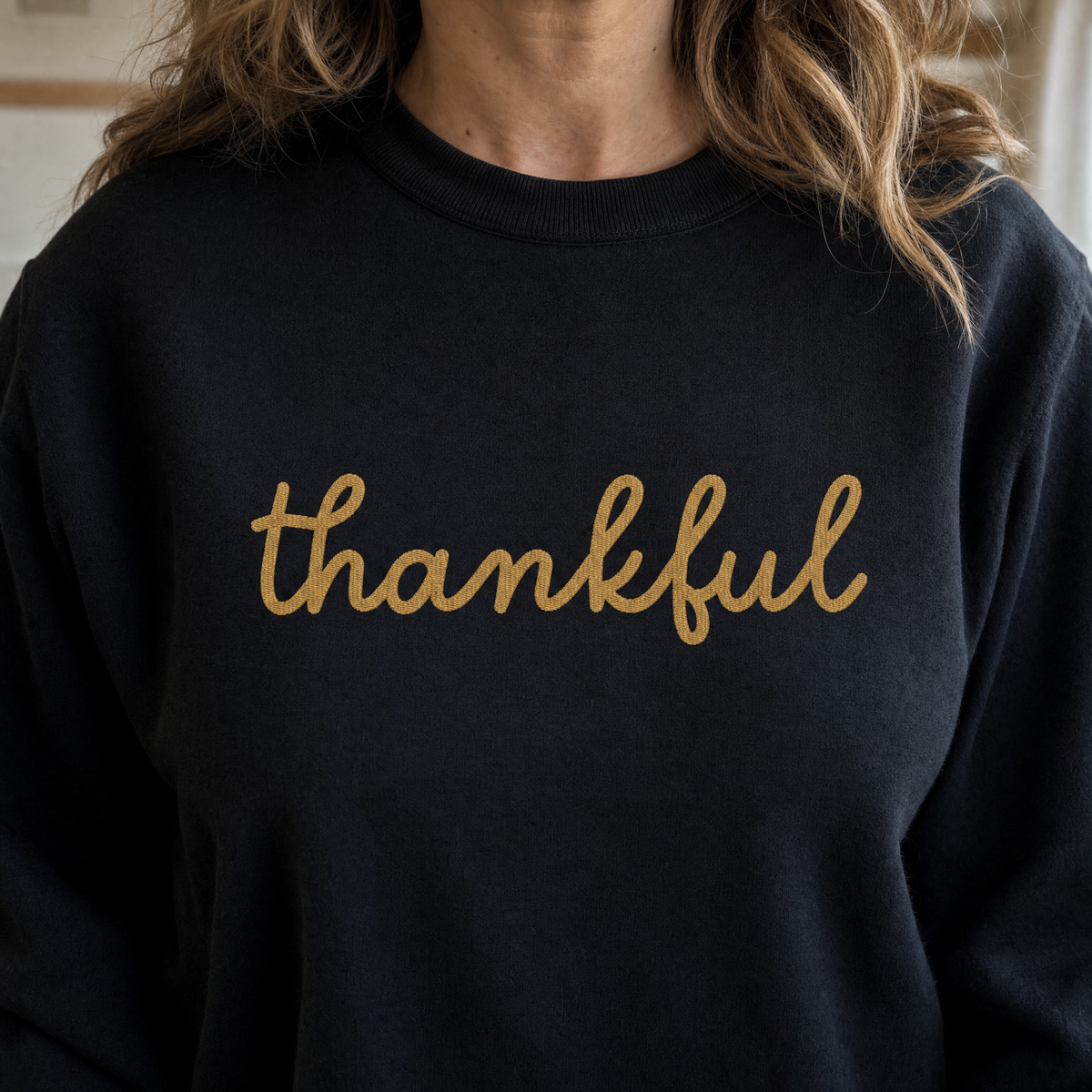 Model wearing the Thankful Script Sweatshirt sweatshirt in Black, lifestyle image 1