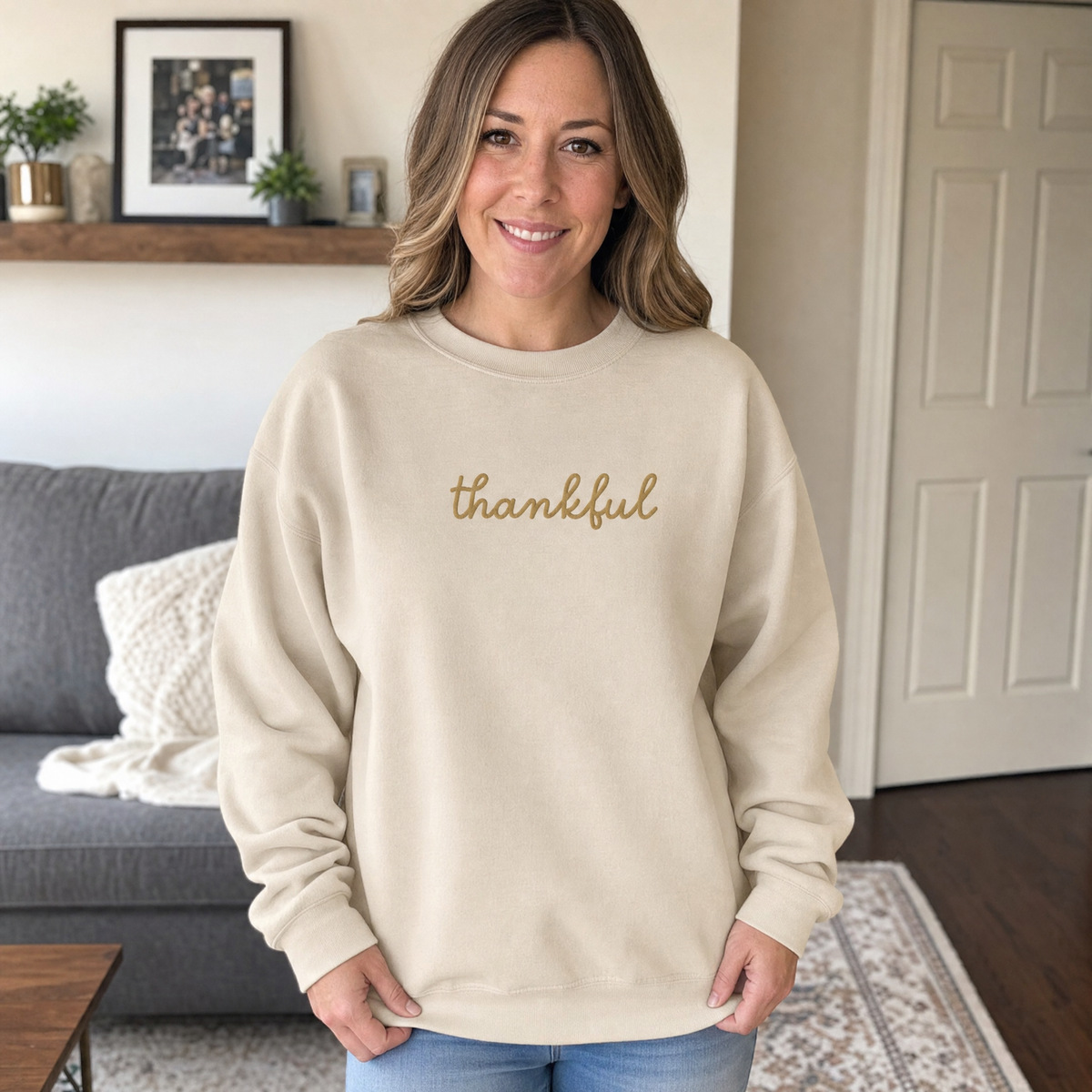 Model wearing the Thankful Script Sweatshirt sweatshirt in Sand, lifestyle image 1