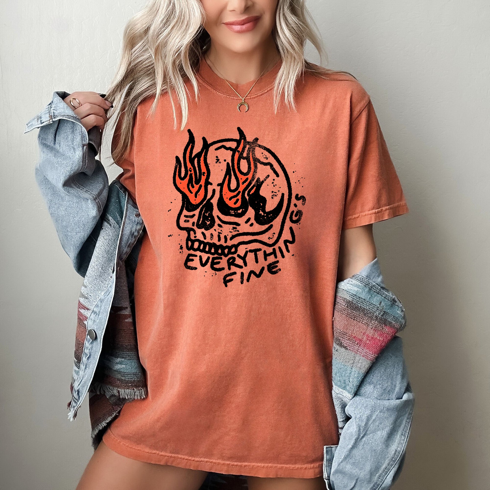 Everything's Fine, Skeleton, Fire, Halloween, Funny, Aesthetic, Meme Shirt Comfort Colors T-Shirt