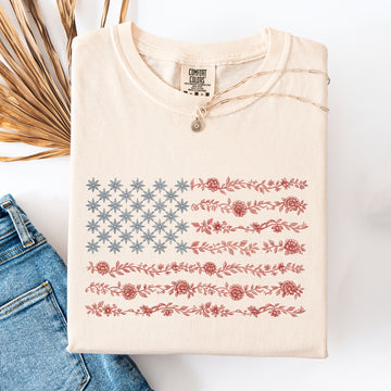 Floral American Flag We The People Bow And Ribbon Frame 4th Of July Comfort Colors Tee