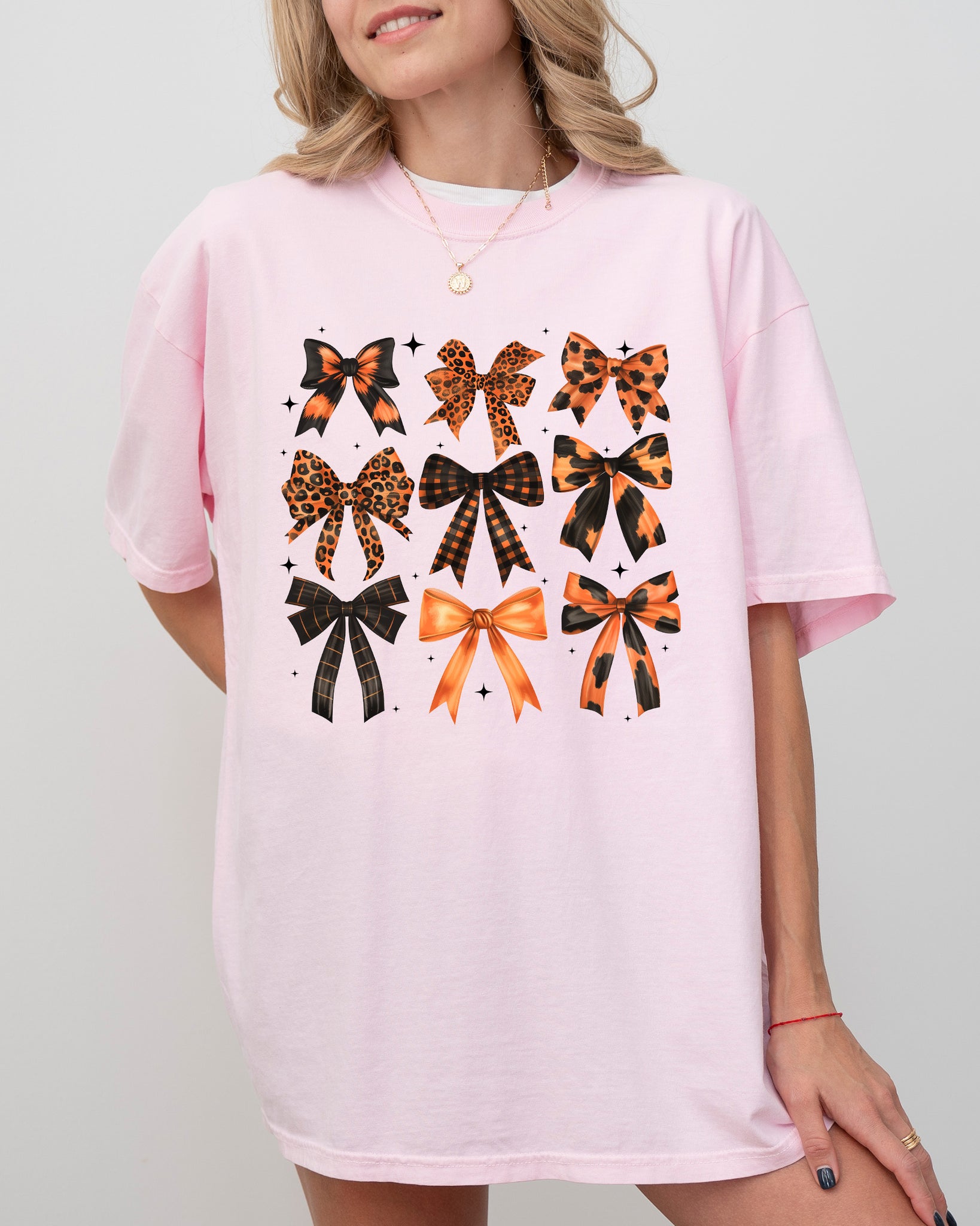 Halloween Bows, Girly, Ribbons, Coquette, Spooky, Autumn, Fall, Thanksgiving Shirt Comfort Colors T-Shirt