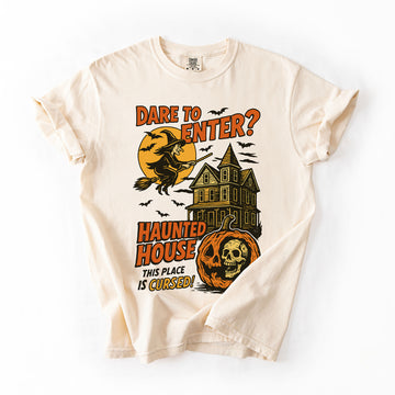 Haunted House, Halloween, Retro, Spooky, Witch, Comfort Colors T-Shirt