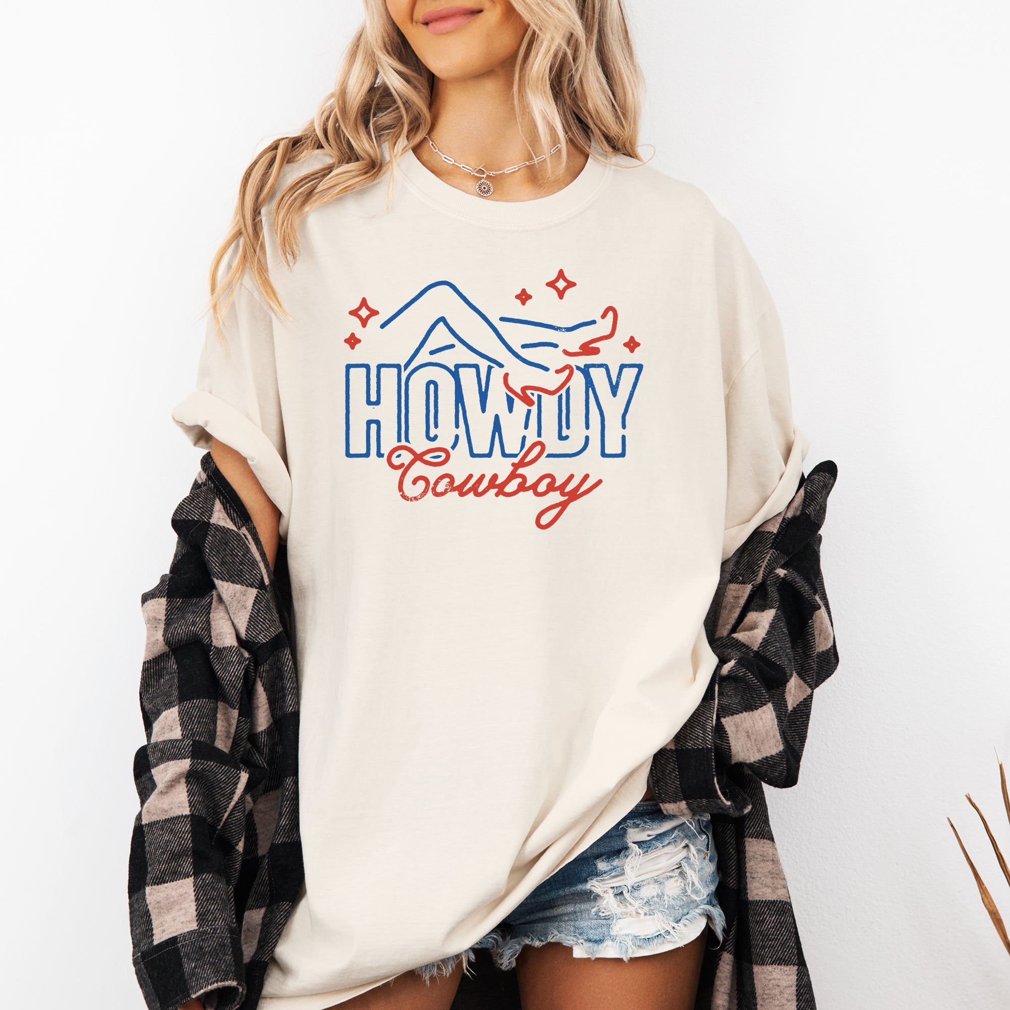 Howdy Cowboy, Neon, Las Vegas, Retro, Western, Country Tshirt Comfort Colors T-Shirt