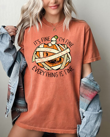 It's Fine, I'm Fine, Everything Is Fine, Pumpkin, Halloween, Jack-o-lantern, Scary, Spooky, Fall, Autumn Shirt Comfort Colors T-Shirt