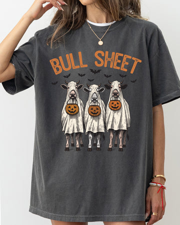 Bull Sheet, Cow Lovers, Farm, Ghost, Western, Witch, Aesthetic, Meme, Halloween, Costume, Tshirt Comfort Colors T-Shirt