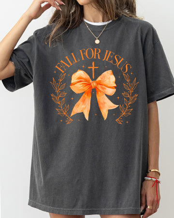Fall For Jesus, Bow, Christian, Western, Witch, Aesthetic, Meme, Halloween, Costume, Tshirt Comfort Colors T-Shirt