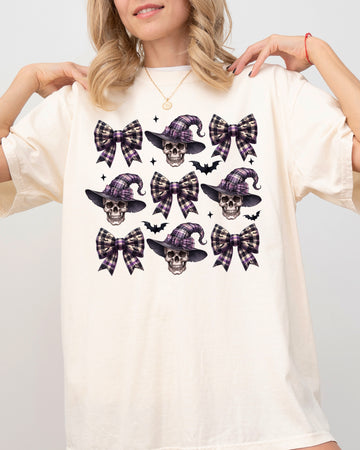 Witch Hat, Bow, Coquette, Vintage, Western, Witch, Aesthetic, Meme, Halloween, Costume, Tshirt Comfort Colors T-Shirt