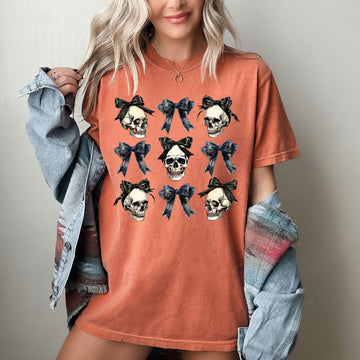Skull, Bow, Coquette, Vintage, Western, Witch, Aesthetic, Meme, Halloween, Costume, Tshirt Comfort Colors T-Shirt