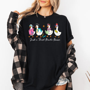 Just A Third Grade Goose, Teacher, Back to School, Funny, Bow, First Day of School, Cute, Teacher Appreciation, Coquette, Comfort Colors T-Shirt