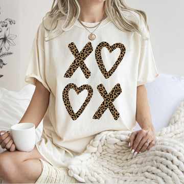 Leopard Print, XOXO, Valentine's Day, Cute, Sassy, Love, Comfort Colors T-Shirt