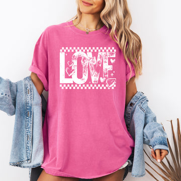 Love, Checkered, Hearts, Valentine's Day, Retro, Comfort Colors T-Shirt