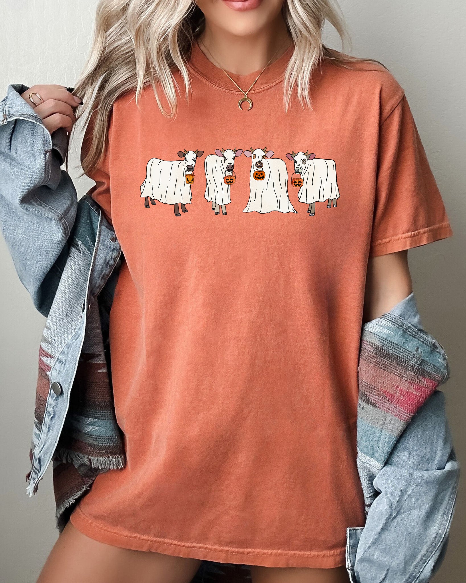 Ghost Cows, Farm, Skeleton, Funny, Spooky, Witch, Aesthetic, Meme, Halloween, Costume, Tshirt Comfort Colors T-Shirt