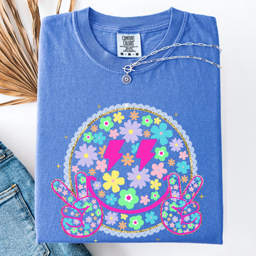 Pastel Retro Smiley Face, Bolts Beach Ready, Vacation, Sunshine, Summer Fun Comfort Colors T-Shirt