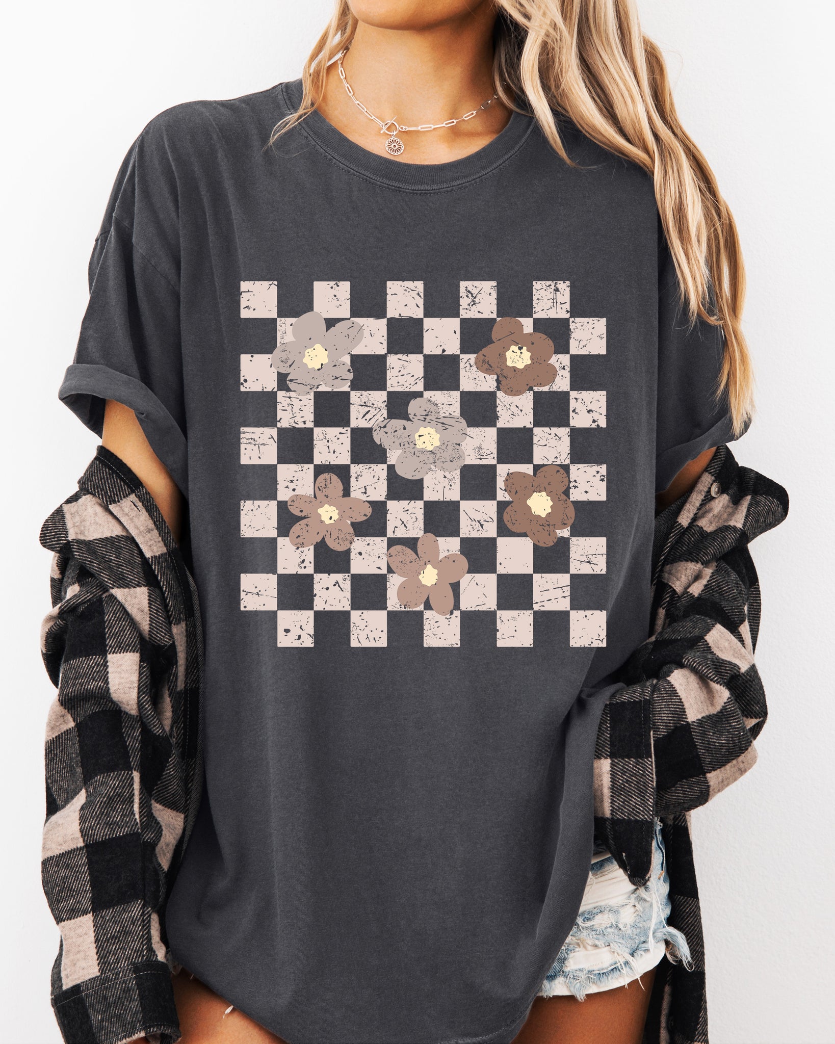 Retro Minimalist Flowers, Checkered, Vintage, Floral, Daisies Shirt Comfort Colors T-Shirt