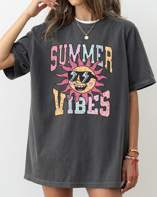Summer Vibes, Retro, Hot Girl Summer, Beach Vacation Tshirt