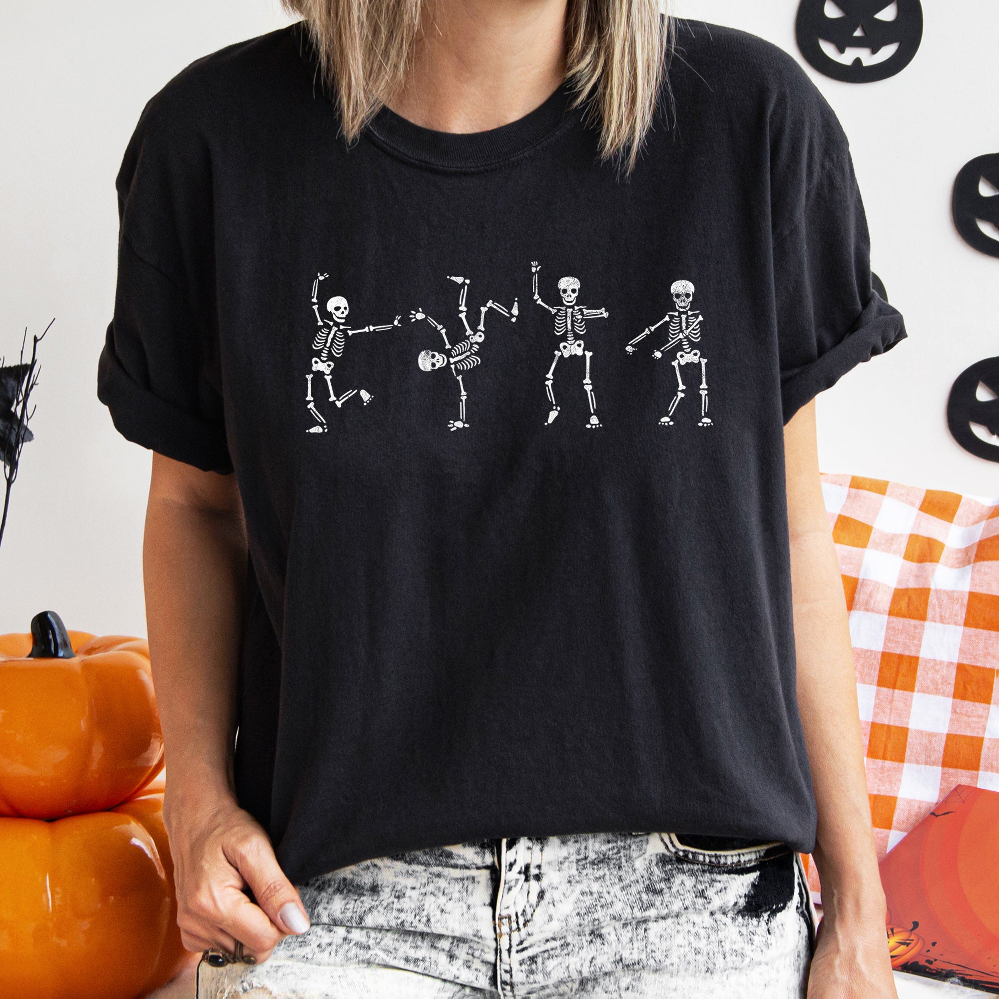 Flossing Skeletons Retro Halloween T-shirt
