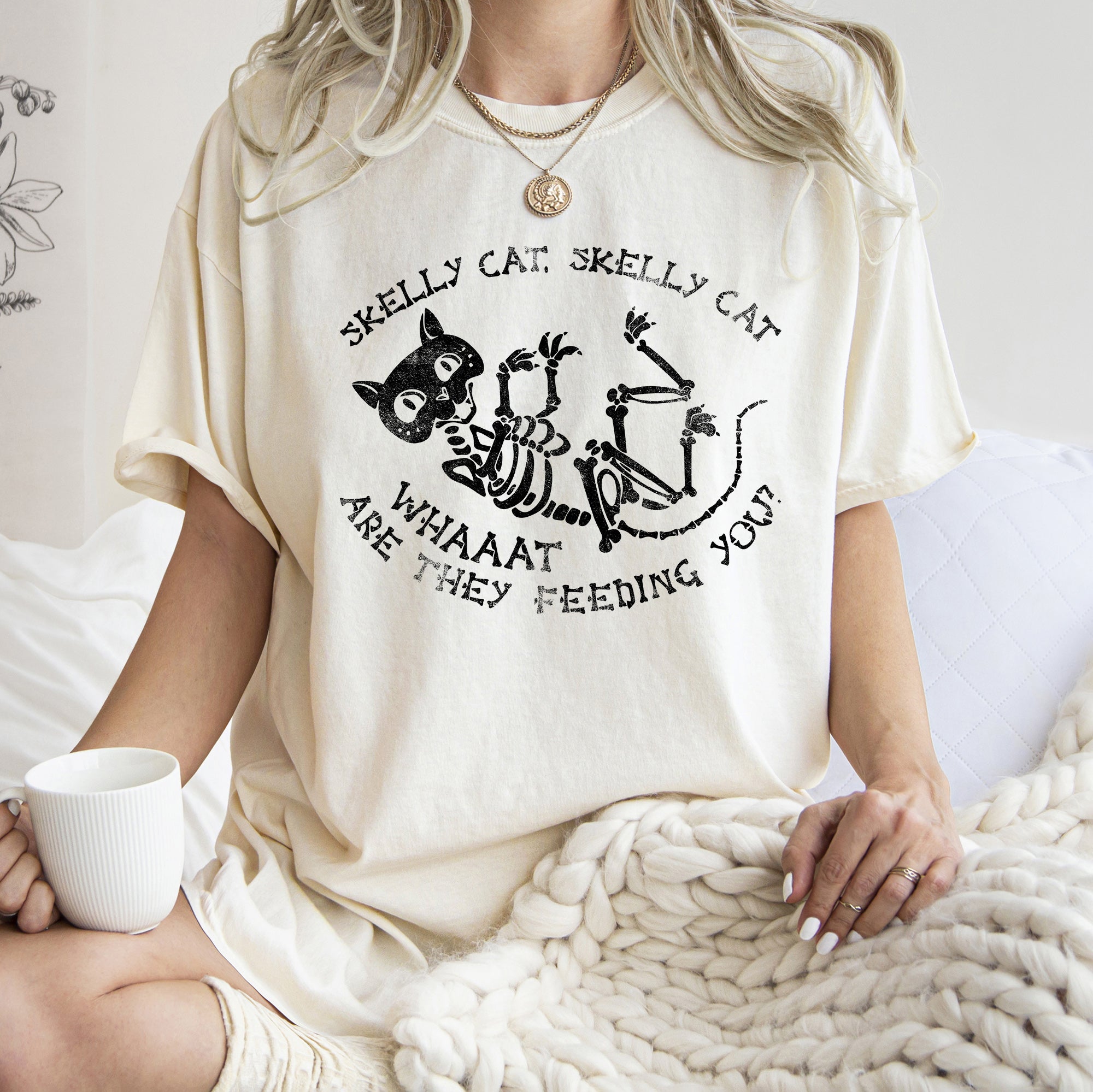 Skelly Cat Retro Halloween T-shirt