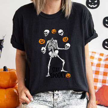 Stay Spooky Juggling Skeleton Retro Halloween T-shirt