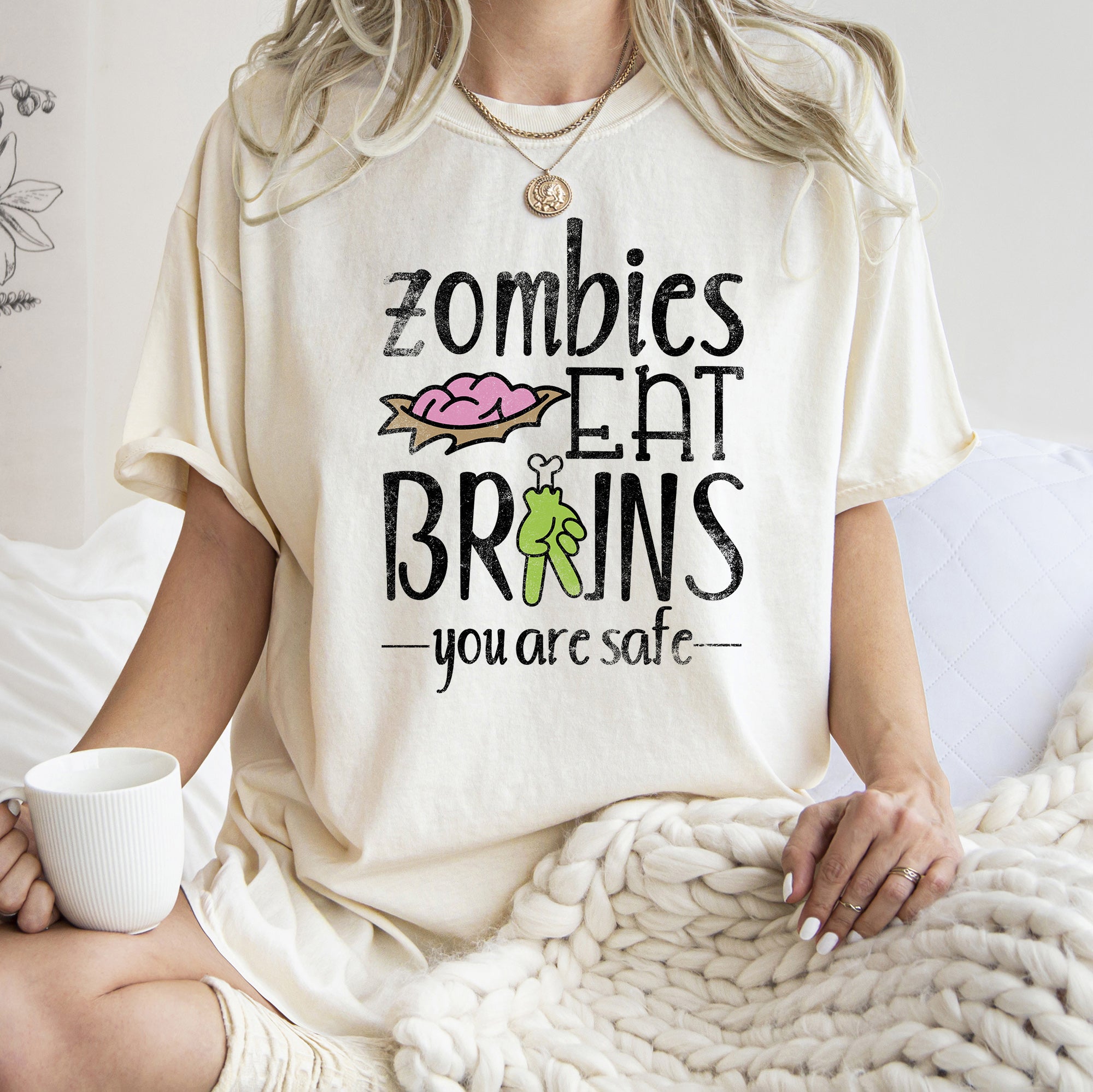 Zombies Eat Brains Retro Halloween T-shirt