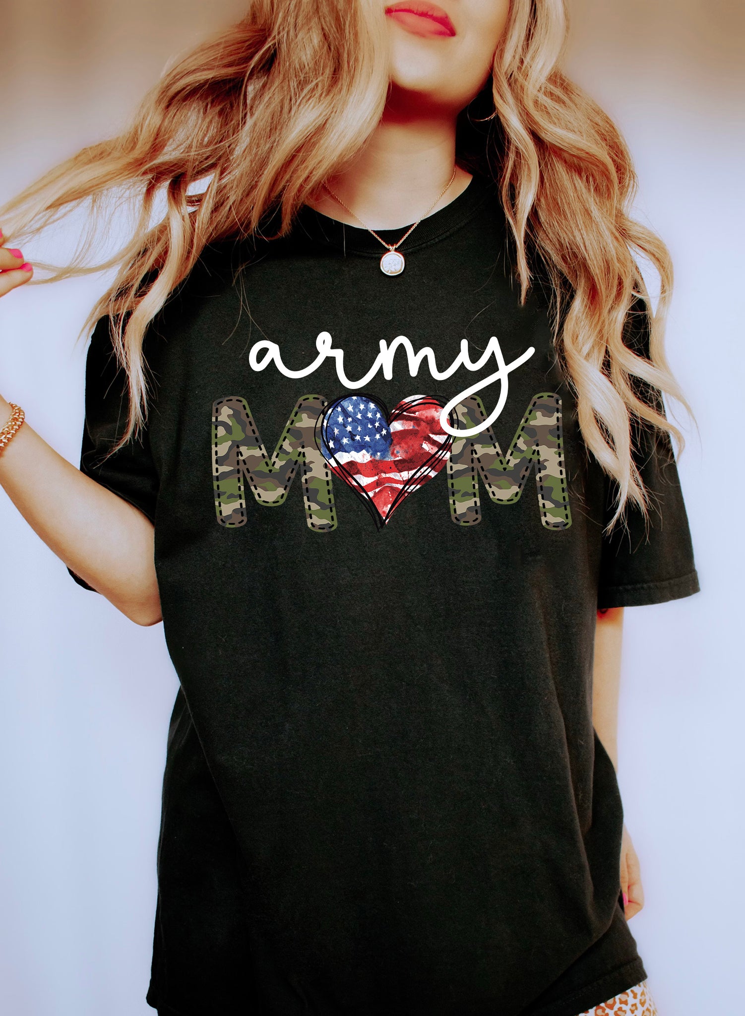 Army Mom WH T-Shirt