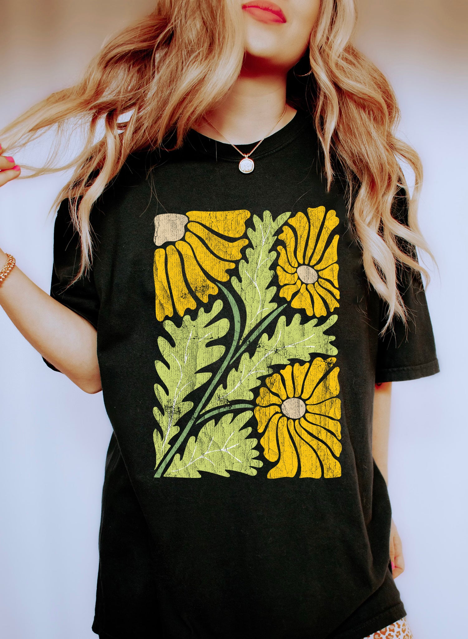 Boho Floral Pattern GR Vintage T-Shirt