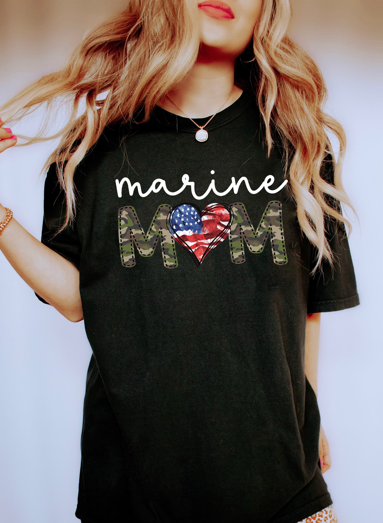 Marine Mom WH T-Shirt