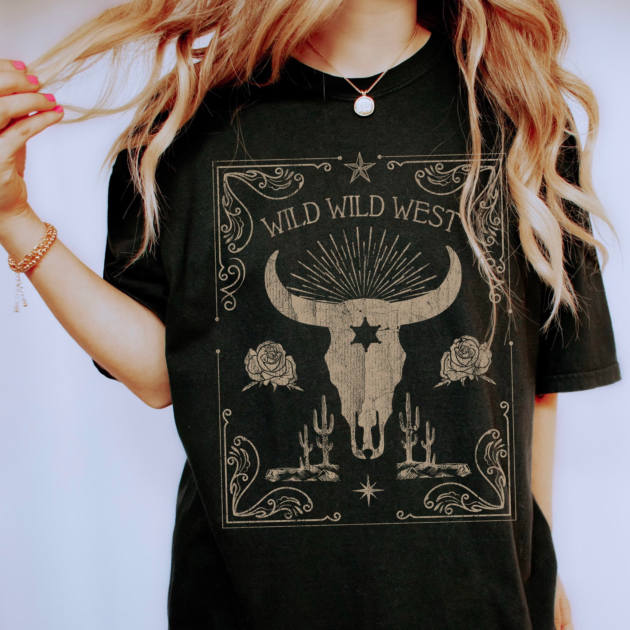Wild Wild West Desert And Roses Vintage T-Shirt
