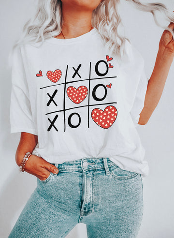 XOXO with Vintage Hearts BK T-Shirt